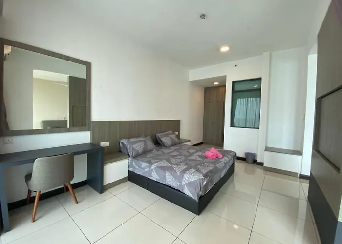Dwharf Port Dickson